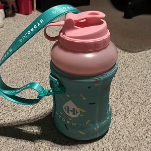 NWOT Hydrojug with Neoprene Sleeve